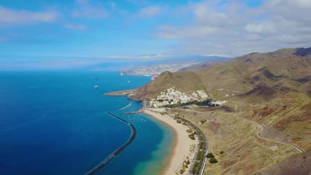 美丽的 Teresitas 海滩鸟瞰 特内里费岛 从上面看无人机 — 图库视频影像