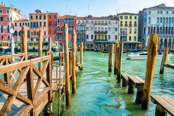 Venezia Italia Aprile 2018 Bella Venezia Stretti Canali Con Molte — Foto Stock