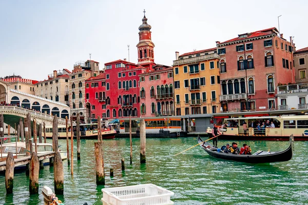 Venezia Italia Aprile 2018 Bella Venezia Stretti Canali Con Molte — Foto Stock
