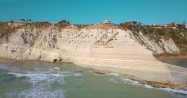 Havadan fotoğraf merdiven sahil Realmonte Porto Empedocle Güney Sicilya İtalya yakın tarihinde İtalyan Scala dei Turchi kayalık uçurum Türkleri, bu popüler turistik hale geldi