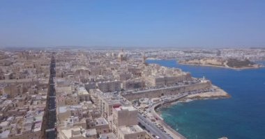 Eski sermaye şehir Valletta Malta'da Katedrali ve tarihi kent ile hava panorama görünümünü. Ada ülke, Avrupa Akdeniz.