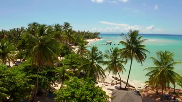 Vue aérienne de Pigeon Point, Tobago, Trinité-et-Tobago, Mer des Caraïbes, Antilles, plage dorée à Trinité-et-Tobago . 