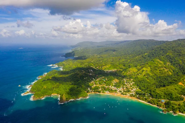 토바고의 공중 촬영 in st-vincent and the Grenadines - ca — 스톡 사진