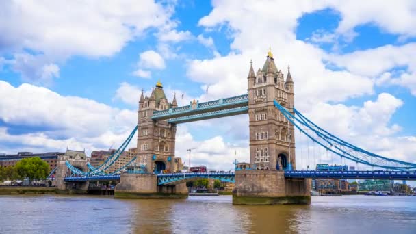 Tower Bridge Londres Reino Unido Abertura Drawbridge Uno Los Símbolos — Vídeos de Stock
