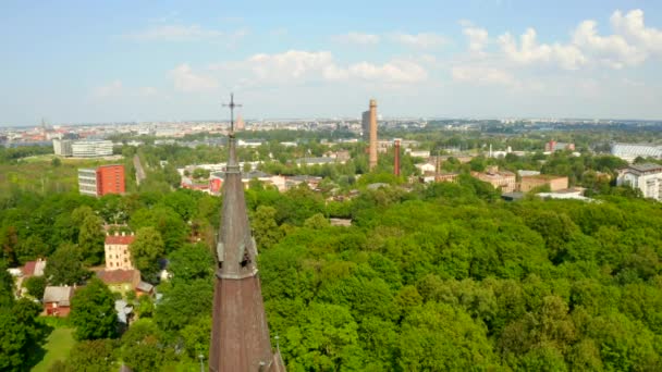 Prachtig Panoramisch Uitzicht Stad Riga Letland Vliegen Groene Parken Magisch — Stockvideo