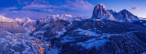 Hermosa Vista Panorámica Las Montañas Dolomitas Atardecer Durante Invierno Mágico — Foto de Stock