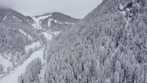 Inclinação Estância Esqui Alpino Val Gardena Itália Poderosas Montanhas Dolomitas — Vídeo de Stock