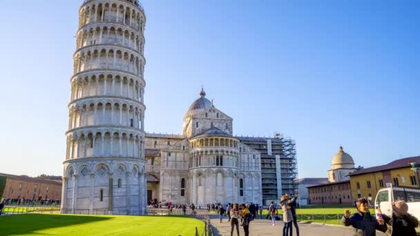 Pohled Věž Pisa Pise Itálie Lidé Chodí Věži Fotí Věž — Stock video