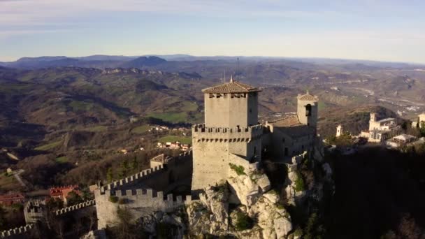 Flygfoto Över Monte Titano San Marino San Marino Morgonsolnedgången Vackert — Stockvideo