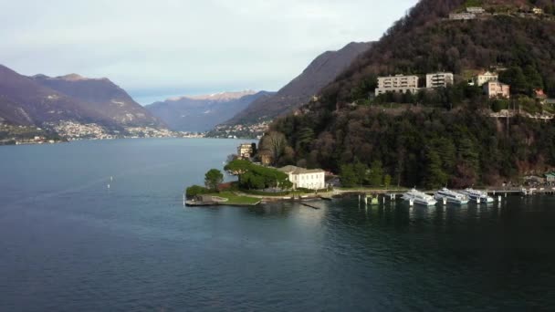 Luchtfoto Van Het Prachtige Comomeer Grens Van Italië Zwitserland Vliegen — Stockvideo