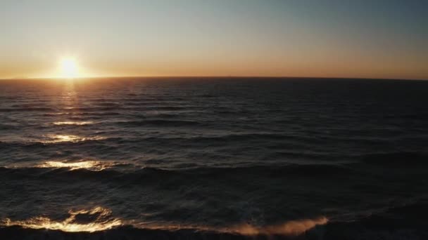 Magical Sunset Sea Mighty Waves Heading Shore — Stok video