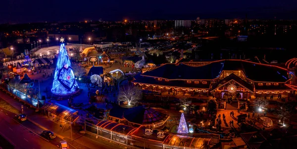 Самая Большая Красивая Елка Европе Расположенная Риге Латвия Ночной Вид — стоковое фото