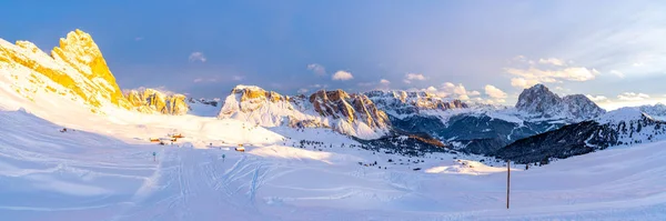 Vista Panorâmica Dos Famosos Picos Montanha Das Dolomitas Que Brilham — Fotografia de Stock