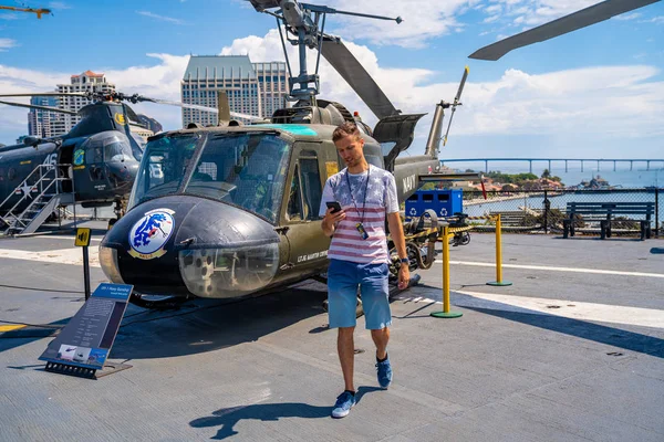 San Diego Eua Julho 2019 Jovem Pelo Helicóptero Convés Voo — Fotografia de Stock