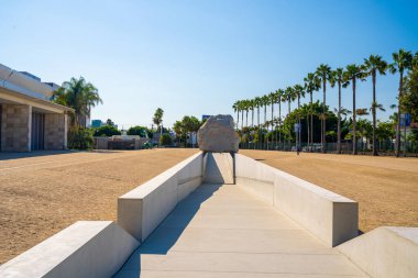 LOS ANGELES, CA - 19 Mayıs: Geniş Çağdaş Sanat Müzesi, Los Angeles İlçe Sanat Müzesi, Los Angeles, Kaliforniya, Amerika Birleşik Devletleri