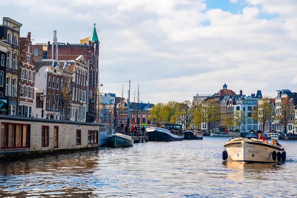 Amsterdam Netherlands May 2019 Amsterdam Canal Amstel Typical Dutch Houses — Stock Photo, Image