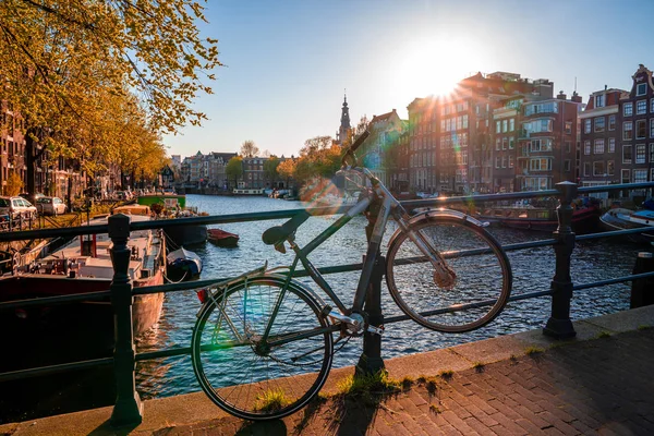 Amsterdam Niederlande Mai 2019 Canal Singel Mit Typisch Holländischen Häusern — Stockfoto