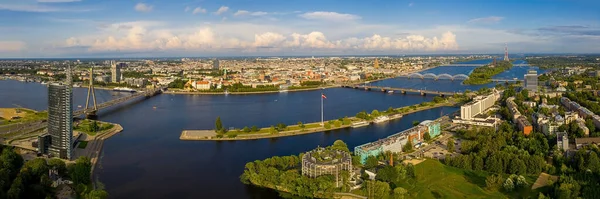 Riga Letonya Nın Güzel Panoramik Manzarasının Havadan Görüntüsü — Stok fotoğraf