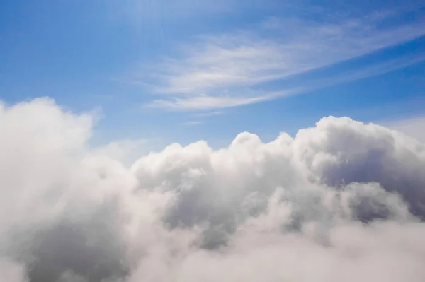 Błękitne Niebo Chmurami Natura Niebo Tło — Zdjęcie stockowe