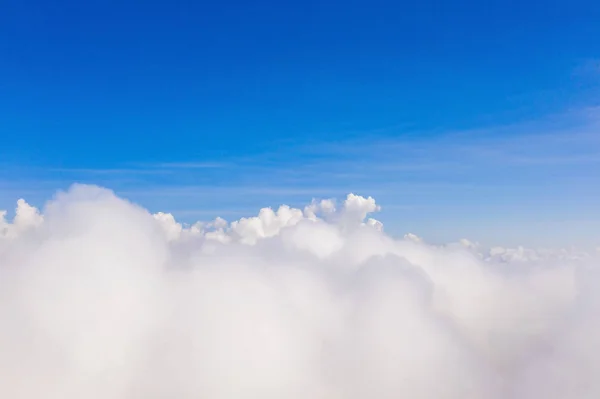 Błękitne Niebo Chmurami Natura Niebo Tło — Zdjęcie stockowe