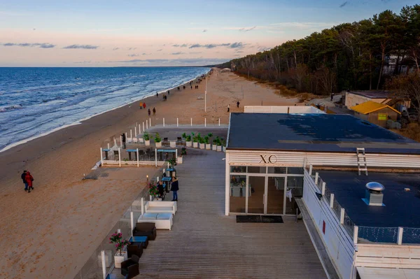 Jurmala Lettland Juni 2019 Beach Lounge Restaurant Direkt Strand Meer — Stockfoto