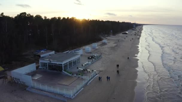 Restaurangen Beach Lounge Ligger Stranden Vid Havet — Stockvideo