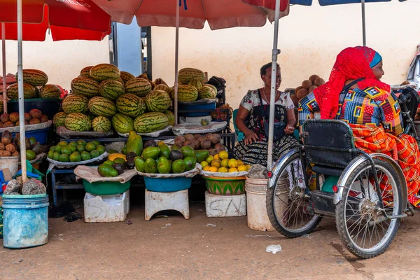 Moshi Town Tanzania March 2019 Local Fruit Vegetable Market Some — Stock Photo, Image