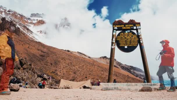 Kilimanjaro Tanzânia Março 2020 Assine Acampamento Lava Tower Camp Rota — Vídeo de Stock