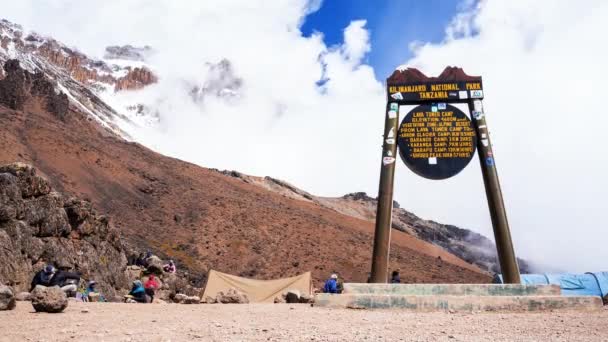 Кіліманджаро Танзанія Березня 2020 Підпис Кемпінгу Тауерський Табір Лави Маршруту — стокове відео