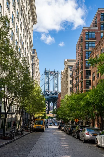 New York Abd Mayıs 2019 Brooklyn Dar Sokağından Manhattan Köprüsü — Stok fotoğraf