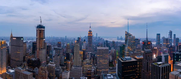 New York City Nachtelijke Skyline Met Stadsgezicht Wolkenkrabbers Manhattan — Stockfoto