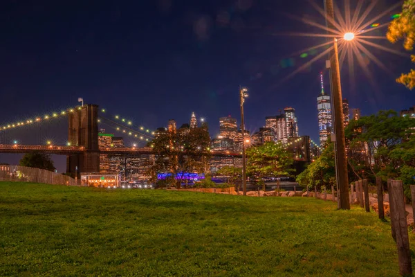 Kouzelný Večerní Pohled Brooklynský Most Brooklynského Parku Výhledem Manhattan Druhé — Stock fotografie