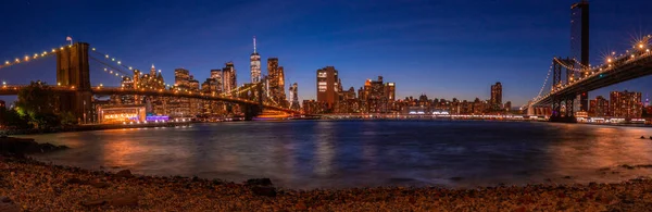 Magische Avond Zonsondergang Uitzicht Brooklyn Bridge Vanuit Het Brooklyn Park — Stockfoto