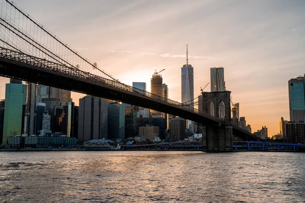 Magischer Sonnenuntergang Über Der Brooklyn Bridge Vom Brooklyn Park Mit — Stockfoto