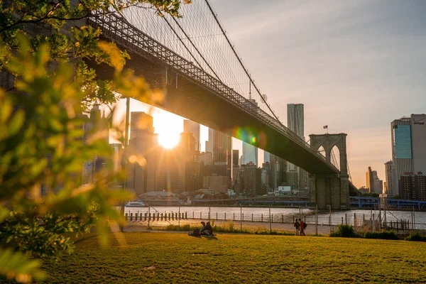 Magisk Kväll Solnedgång Närbild Brooklyn Bron Från Brooklyn Parken Med — Stockfoto