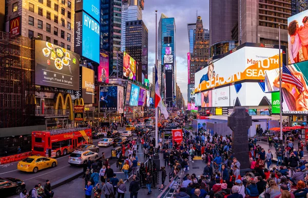 Nueva York City Mayo 2019 Las Multitudes Times Square Tráfico — Foto de Stock