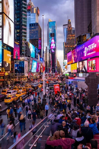 Nova Cidade Iorque Maio 2019 Multidões Times Square Tráfego Uma — Fotografia de Stock