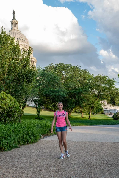 Washington Maio 2019 Jovem Explorando Washington Pelo Capitólio Dos Estados — Fotografia de Stock