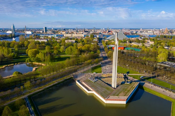Veduta Aerea Del Parco Della Vittoria Riga Lettonia Monumento Alla — Foto Stock