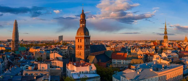 Vue Aérienne Vieille Ville Riga Pendant Coucher Soleil Magique Lettonie — Photo
