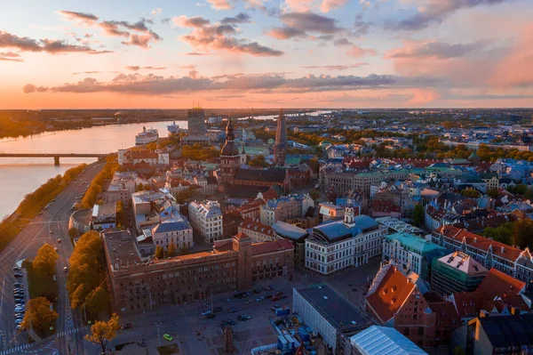 Flygfoto Över Rigas Gamla Stad Den Magiska Solnedgången Lettland — Stockfoto