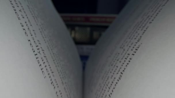 Нью Йорк Сша Травня 2020 Швидкий Макро Перегляд Середині Книги — стокове відео
