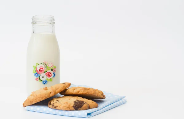 Cookies And Milk — Stock Photo, Image