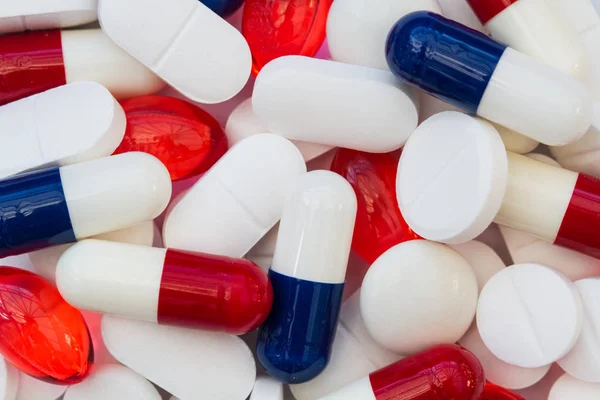 Schmerztabletten, Tabletten, Medikamente und Medikamente. — Stockfoto
