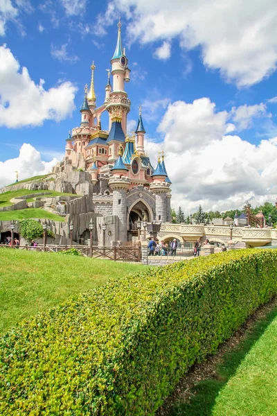 Uyku güzellik kalede Disneyland, Paris