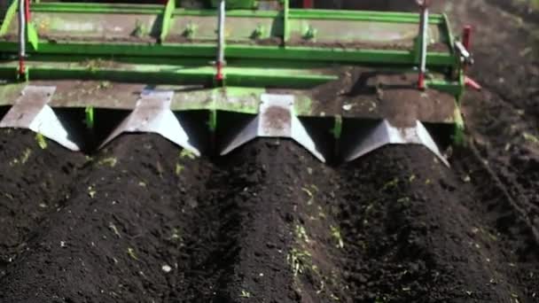 Agriculture tractor seeding plants — Stock Video