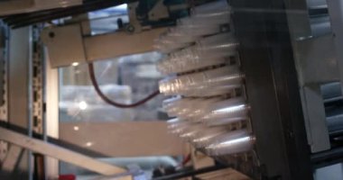 Polimer paket tesisat oluşturun. Plastik üretimi için gıda depolama.