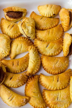 Çikolatalı puf böreği