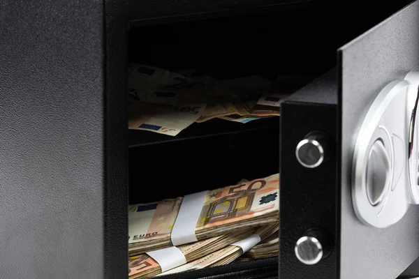 Kiralık kasa, nakit para, Euro