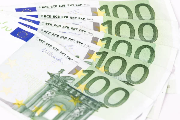 Close-up de cem notas de euro — Fotografia de Stock